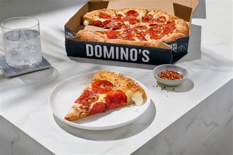dominos new pizza di Tencent Pay 11 untuk checkout sekarang image 1